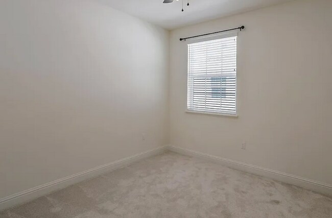 Building Photo - 341 Wild Rose Wy