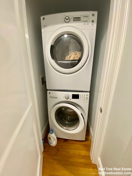 Building Photo - 405 S Huntington Ave