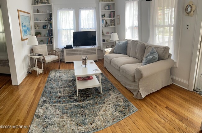 Primary Photo - 411 Fifth Ave