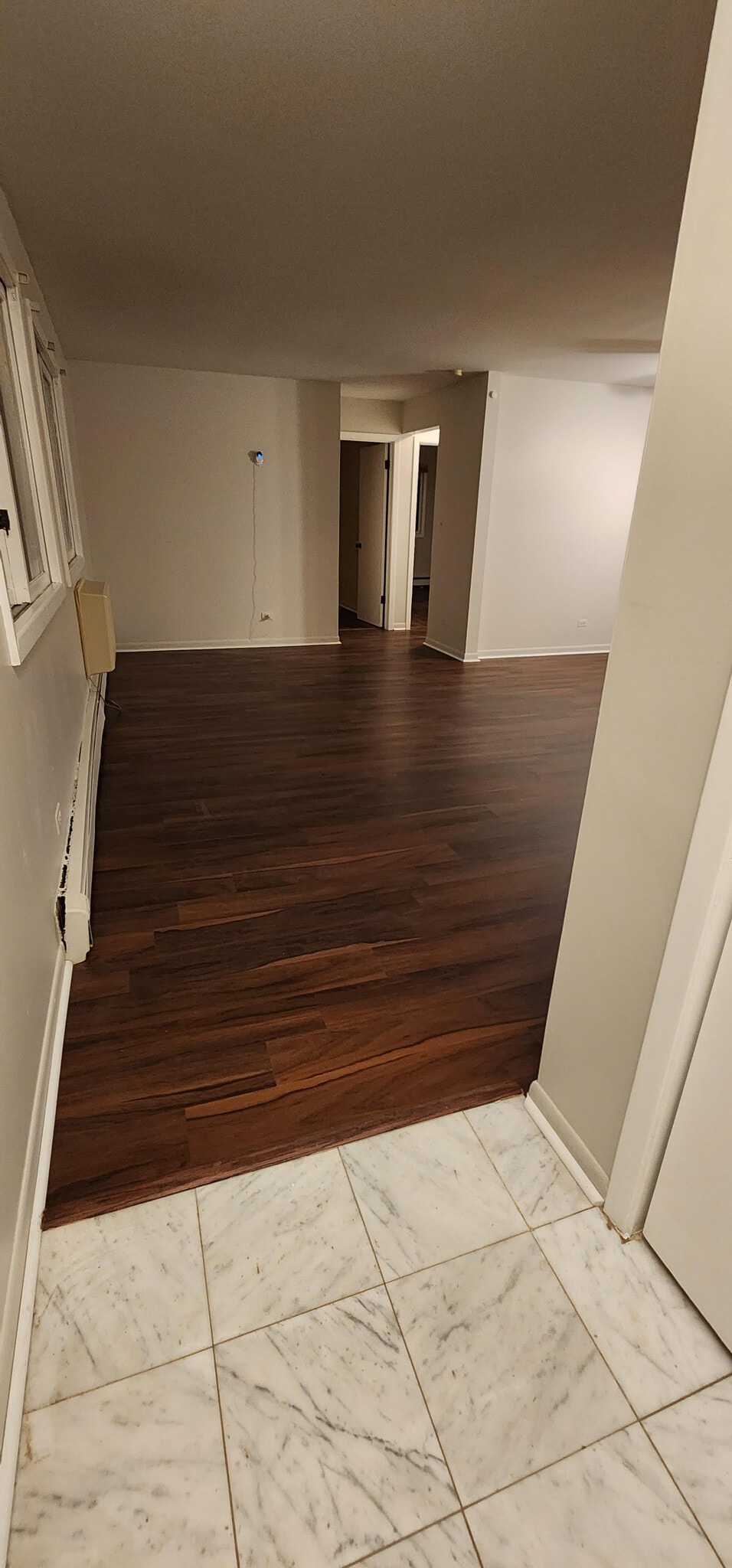 Building Photo - 6163 N Leavitt St