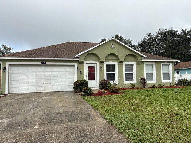 Building Photo - Wonderful 4 bedroom plus bonus room BEAUTY...
