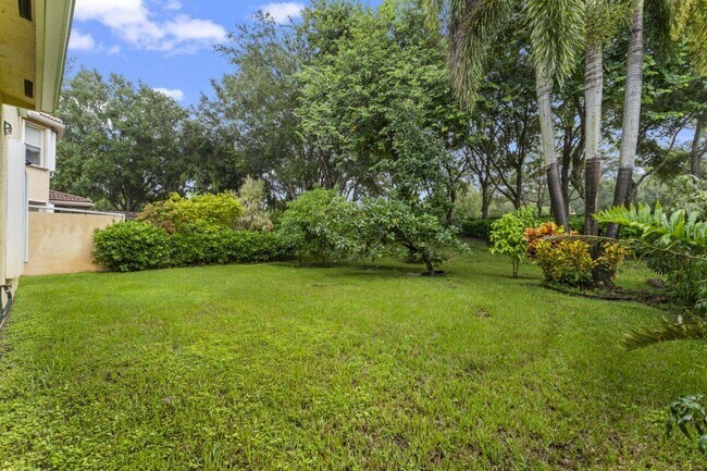 Building Photo - 8492 Breezy Oak Way