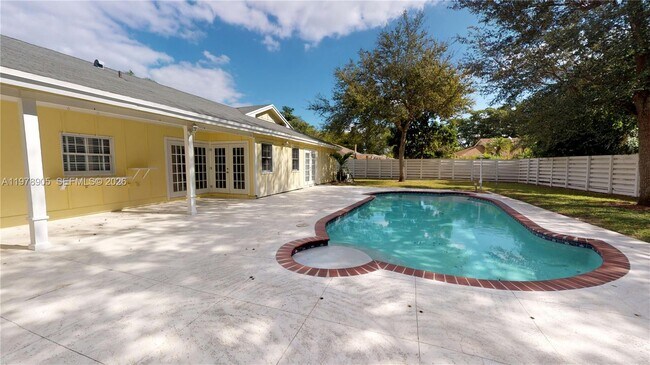 Building Photo - 15012 SW 146th St