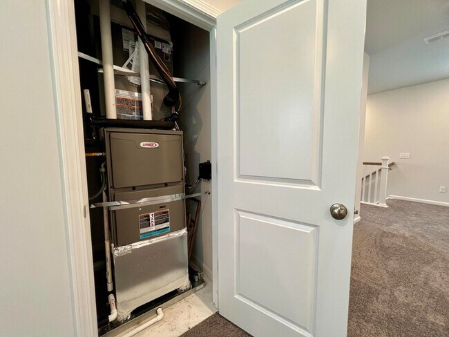 Building Photo - 4008 Flatiron Dr