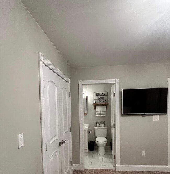 Building Photo - 225 Snow Shoe Ln