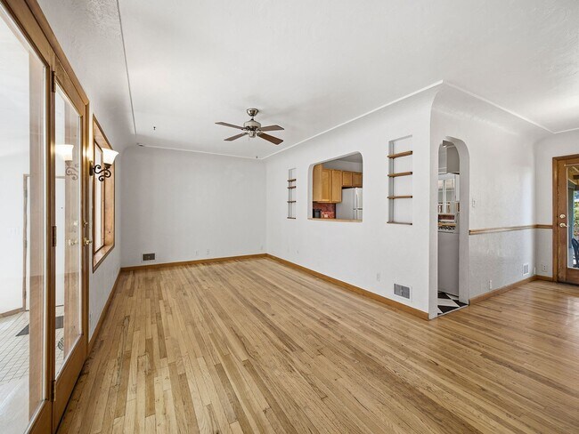 Building Photo - 1816 Orchard Pl