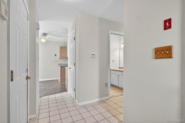 Building Photo - 226 Eagleton Dr