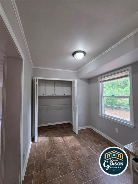 Building Photo - 1227 Dove Ct