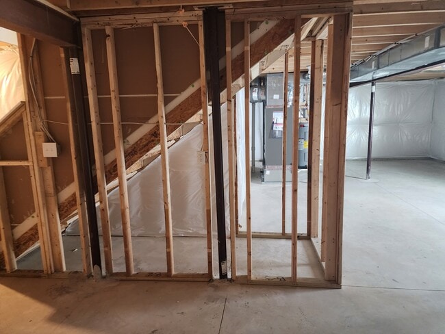 Building Photo - 702 Four Seasons Ct