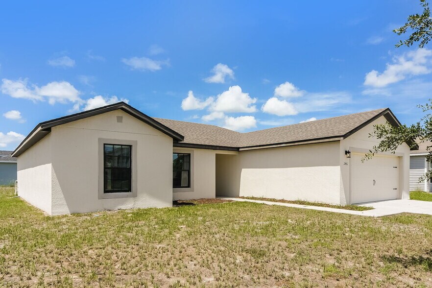 Building Photo - 246 Hyacinth Ct