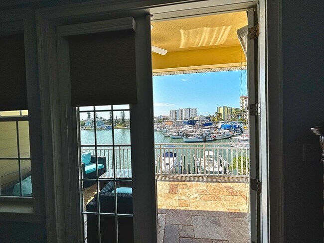 Building Photo - Available June 1st | Stunning Waterfront Home in Madeira Beach – 3 Bed / 3 Bath