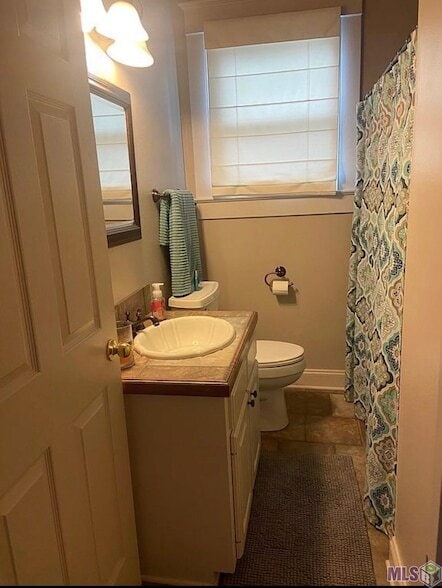 Building Photo - 717 Acadia St