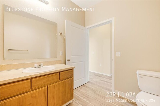 Building Photo - 1144 Mcgee Ct NE