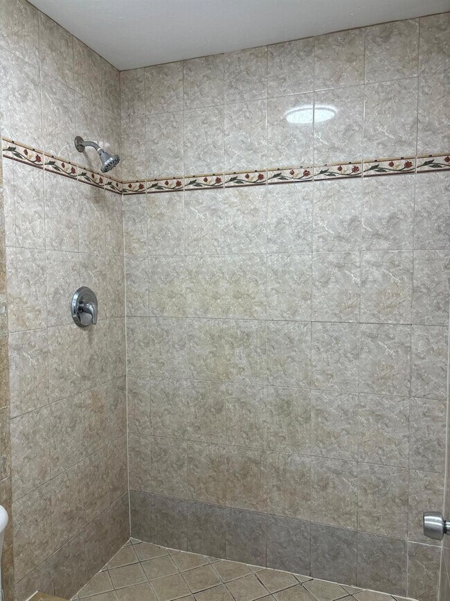 Building Photo - 2862 NW 55th Ave