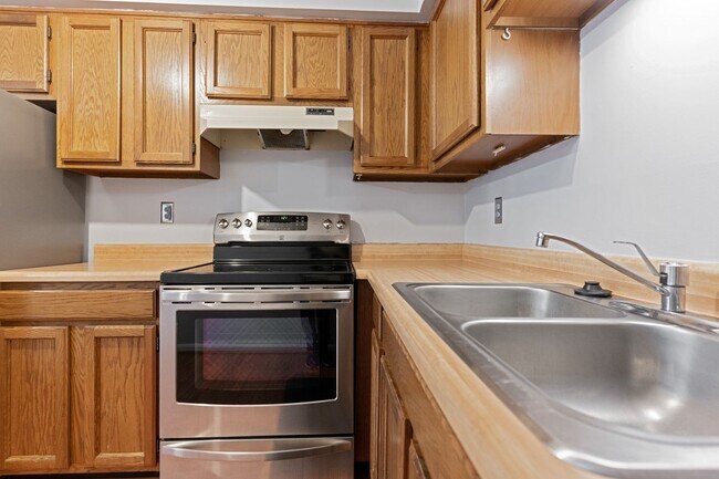 Building Photo - 48 Avonshire Ct