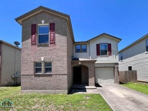 Building Photo - Charming 2 Storey 3-bedroom, 2.5-bath Home Conveniently Located Near Randolph AFB & SAMMC!