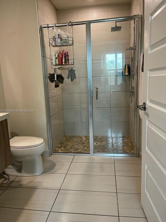 Building Photo - 7865 NW 104th Ave