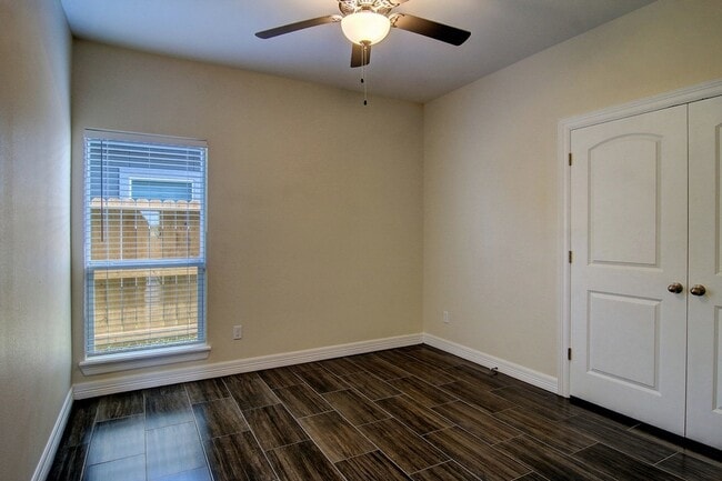 Building Photo - 6701 Stuyvesant Ct