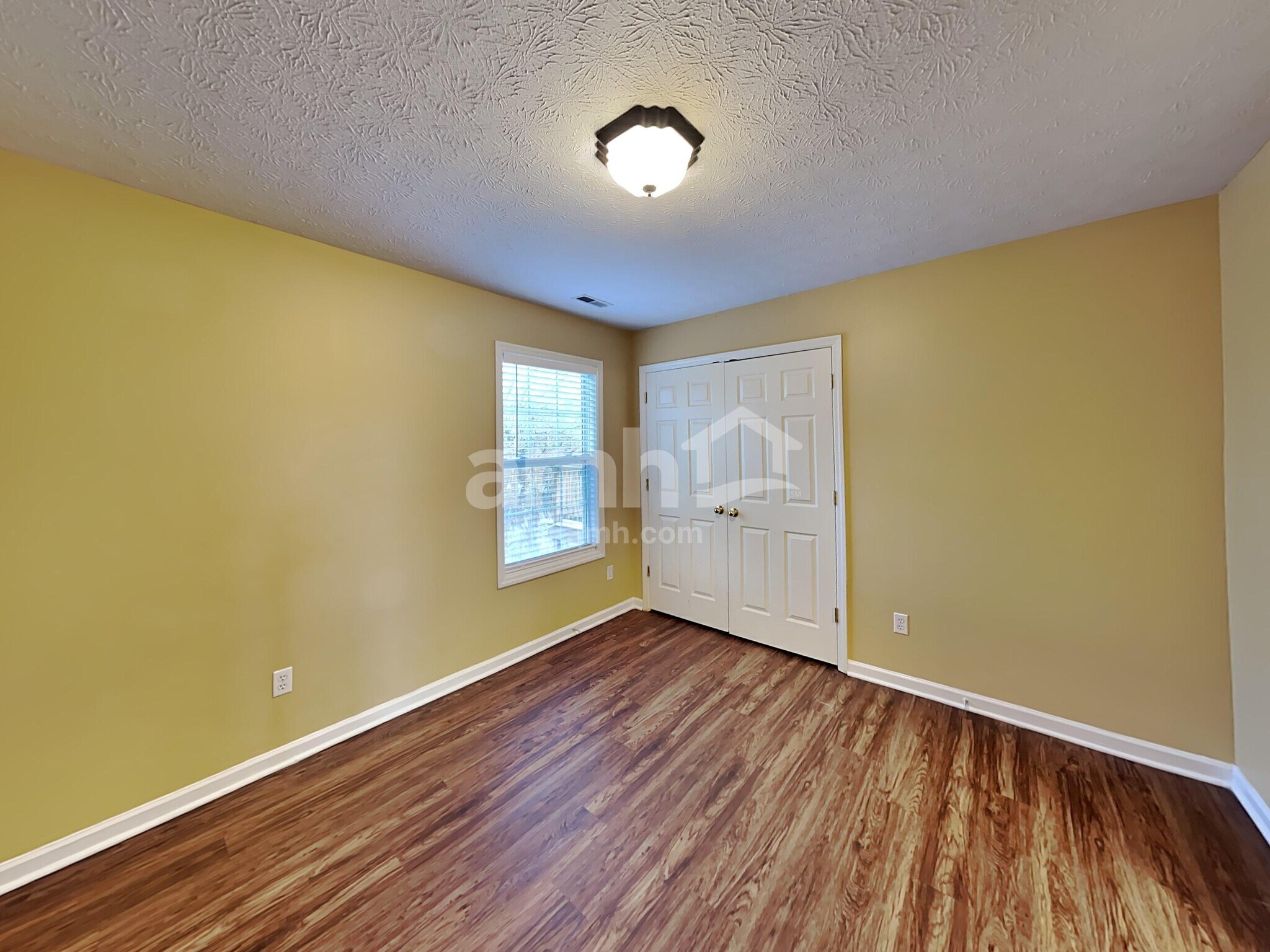 Building Photo - 435 Rocky Crest Dr