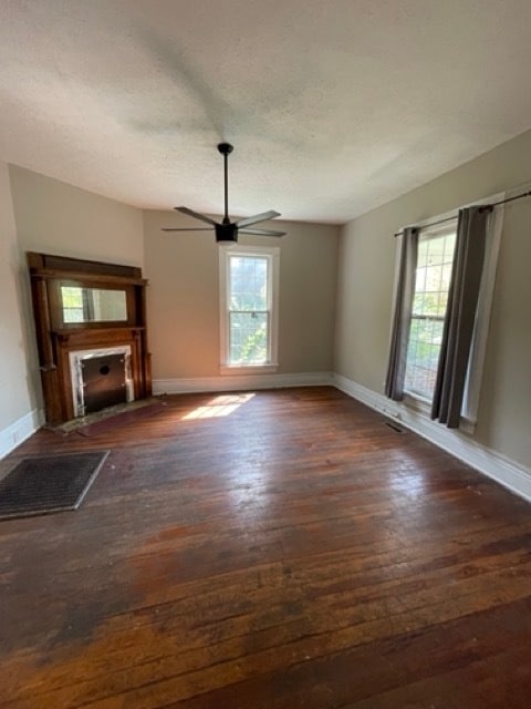 Living Room - 808 E 11th Ave
