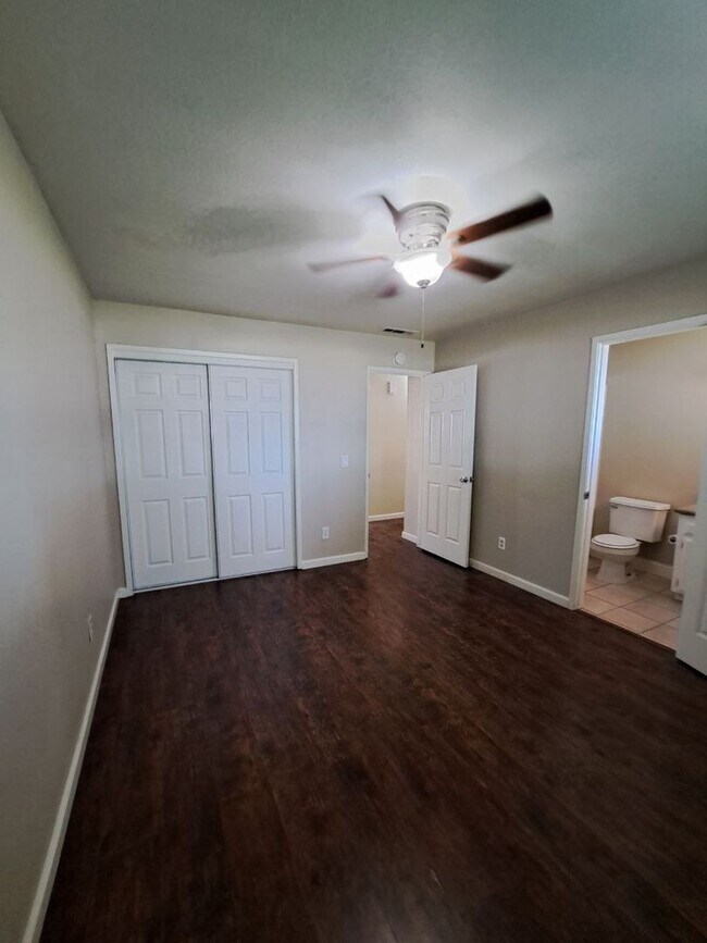 Building Photo - Stunning 4-Bedroom Kerman Home with Swimming Pool Available Soon!