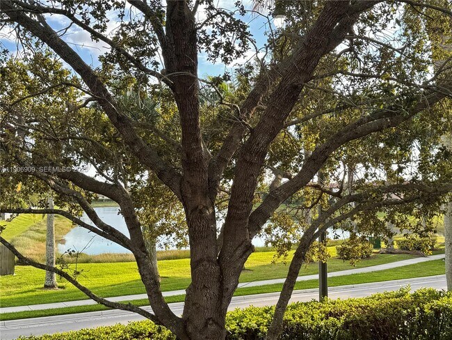 Building Photo - 2590 NE 3rd Dr