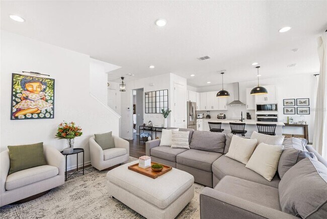 Building Photo - 5378 Lake Virginia St