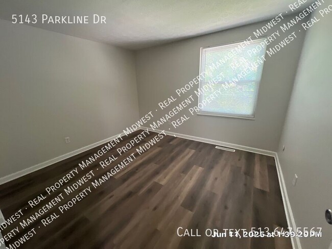 Building Photo - 5143 Parkline Dr