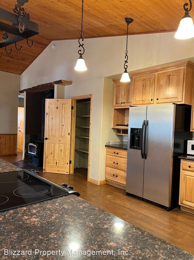 Building Photo - 5 br, 4 bath House - 30 Whispering Pines Road
