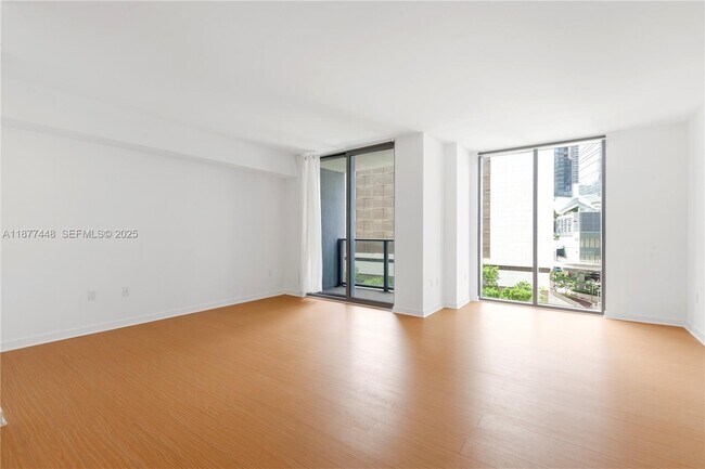 Building Photo - 31 SE 6th St