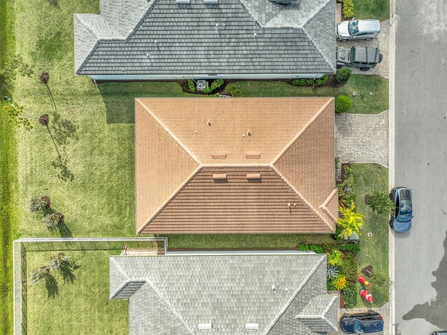 Building Photo - 9765 SW Meridian Wy