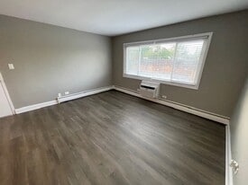 Building Photo - Dryden Homes- 1-21 N Dryden Pl