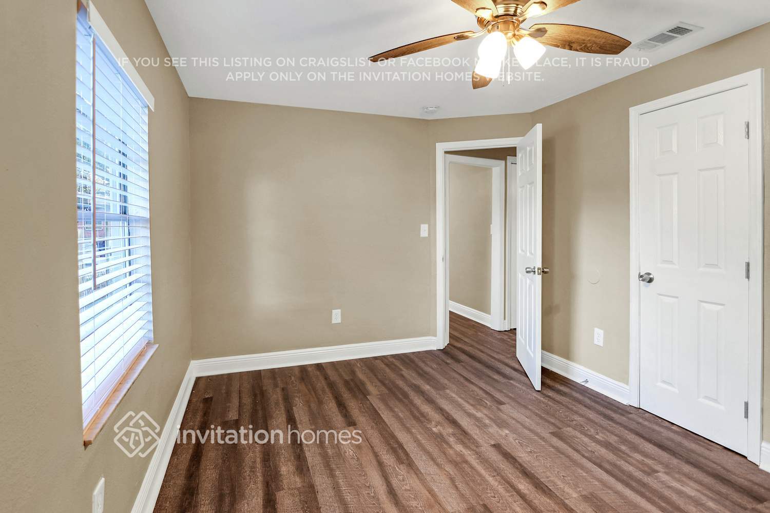 Building Photo - 8718 N Mandarine Pl