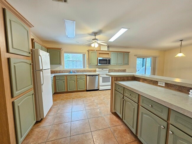 Building Photo - 307 Buckhorn Creek Rd