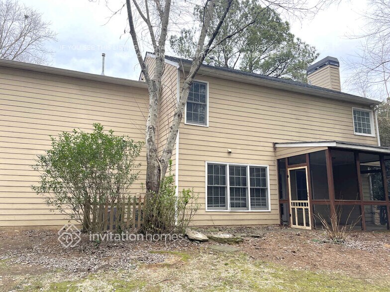 Building Photo - 9008 Mallory Ln