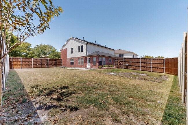 Building Photo - 1410 Thistle Cir