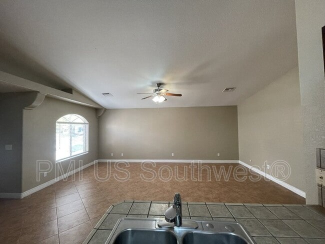 Building Photo - 2317 Acoma Pl