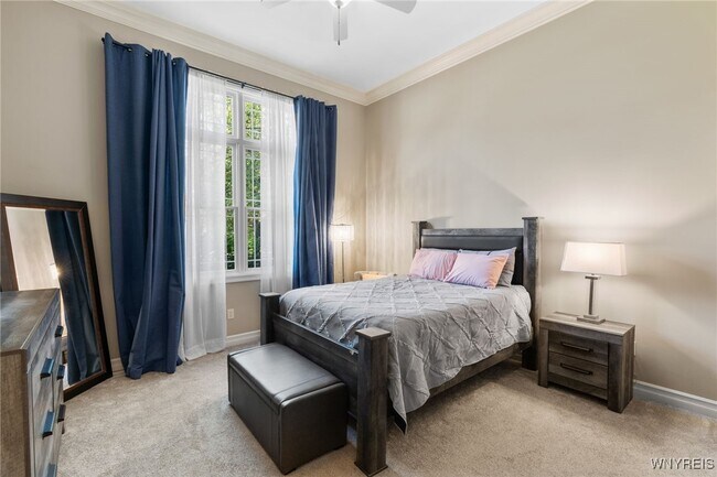 Building Photo - 9743 Cobblestone Dr