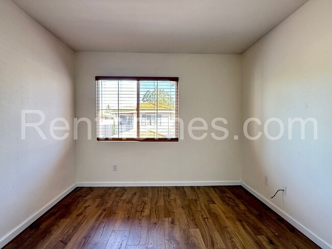 Building Photo - Mira Mesa, 11625 Compass Point Drive North...