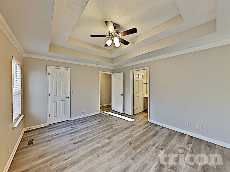 Building Photo - 2805 Blackwood Dr