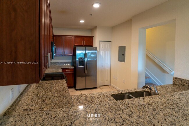 Building Photo - 10630 NW 88th St