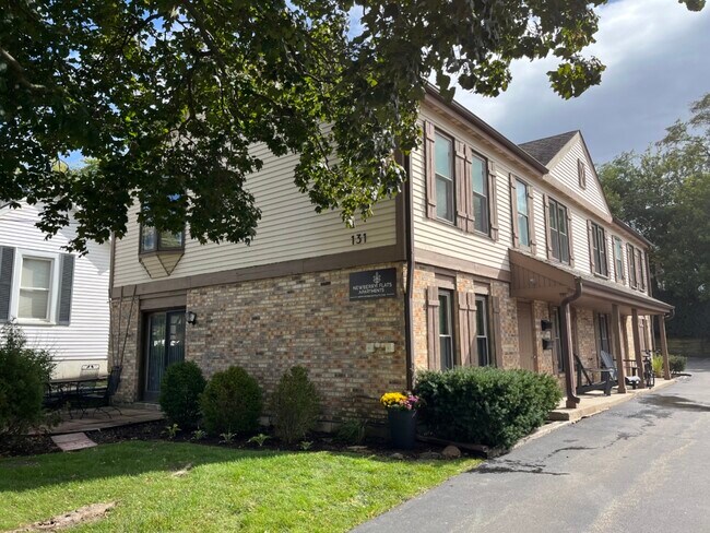 Building Photo - 131 Newberry Ave