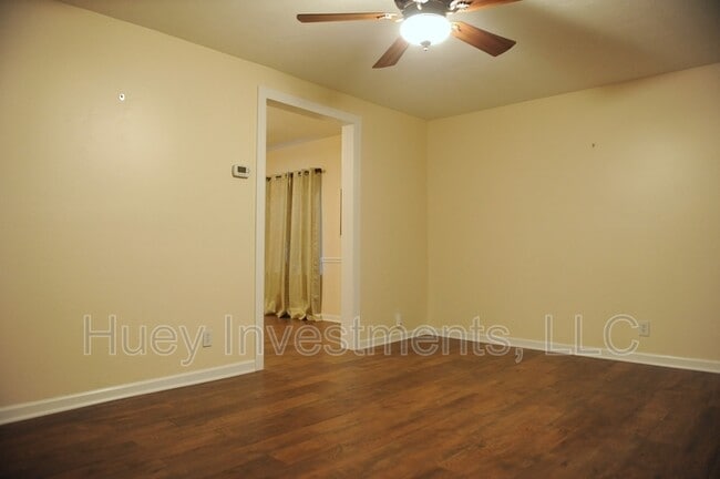 Building Photo - 324 Theodore Dr