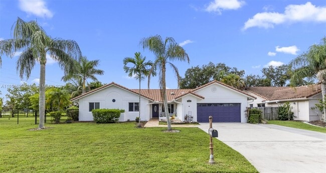 Primary Photo - 15800 Surrey Cir