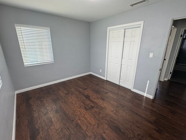 Building Photo - 4 Bedroom House in El Cajon