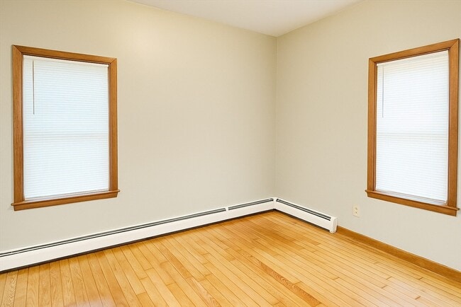 Building Photo - 111 Park St