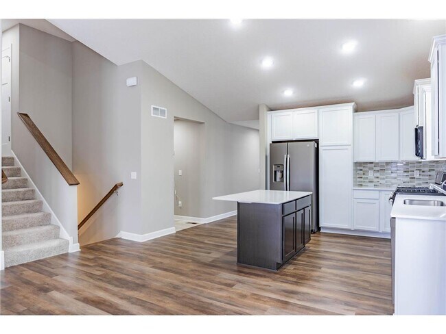 Building Photo - 143X Nutmeg Cir