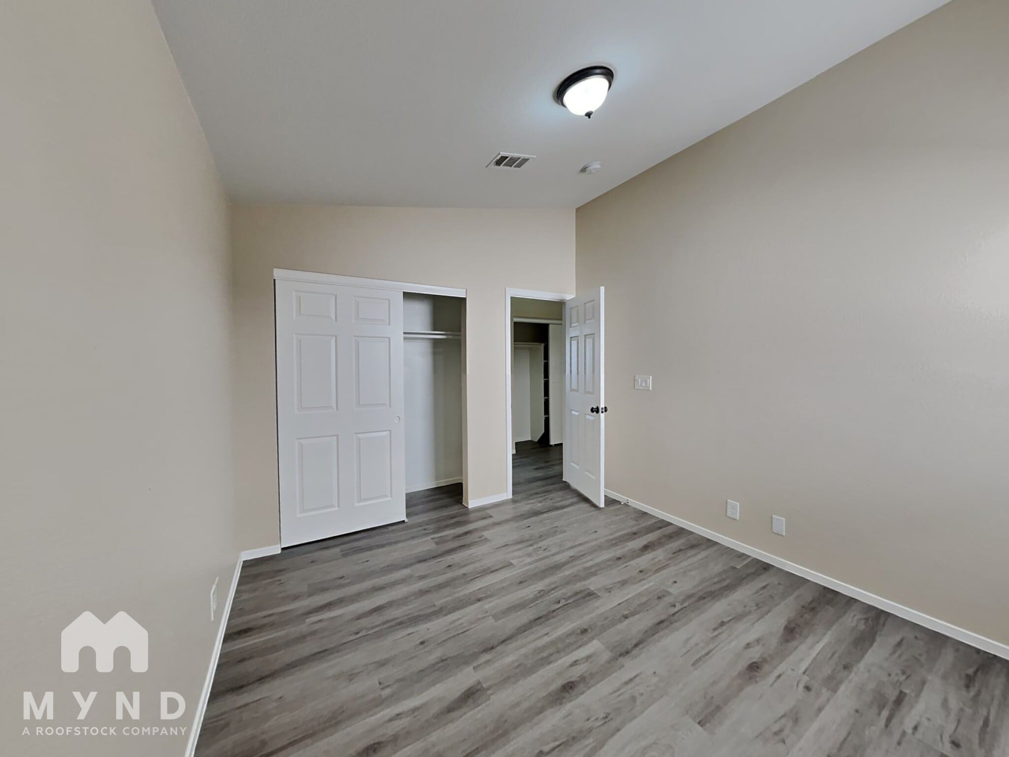 Building Photo - 3415 White Stallion Ct