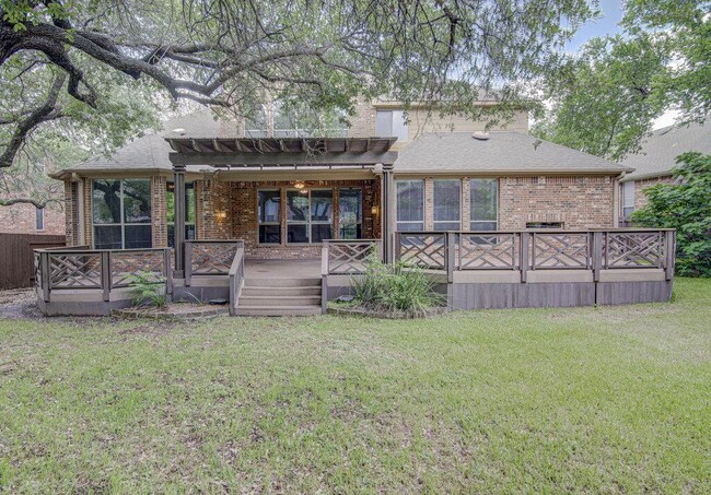 Building Photo - 1425 River Forest Dr