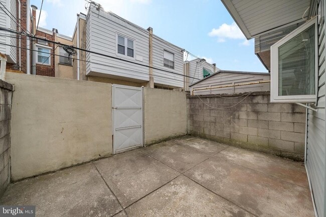 Building Photo - 2609 S Bancroft St
